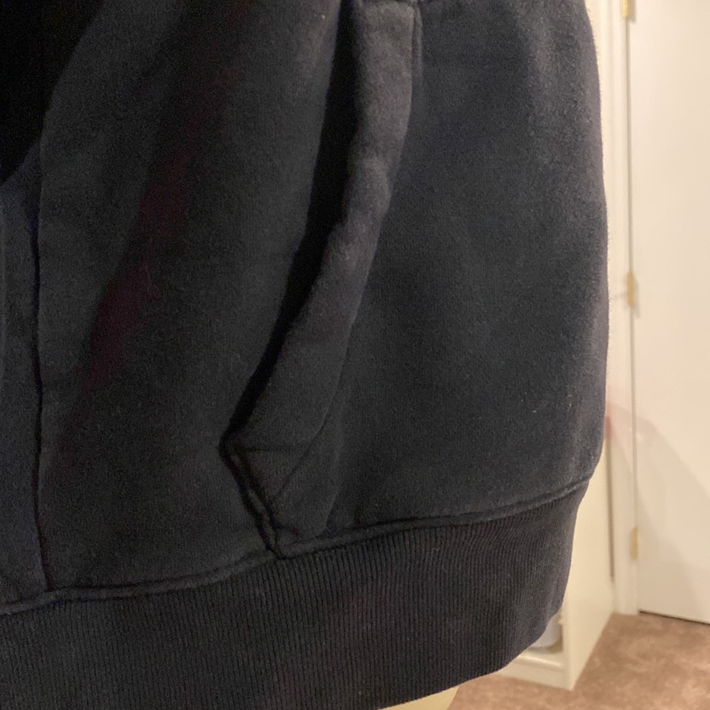 HOLLISTER XS - Picture 2 of 5